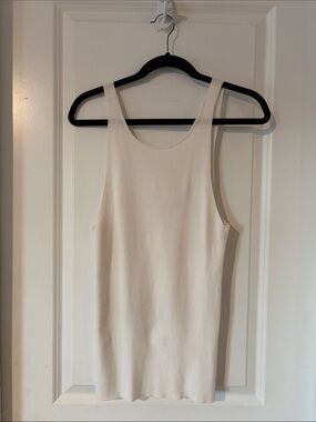 Banana Republic Cream Scoop Neck Tank